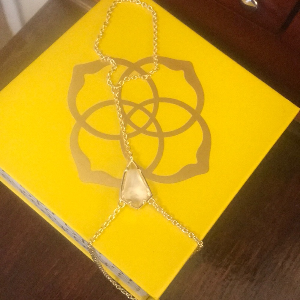 Lyle hand bracelet